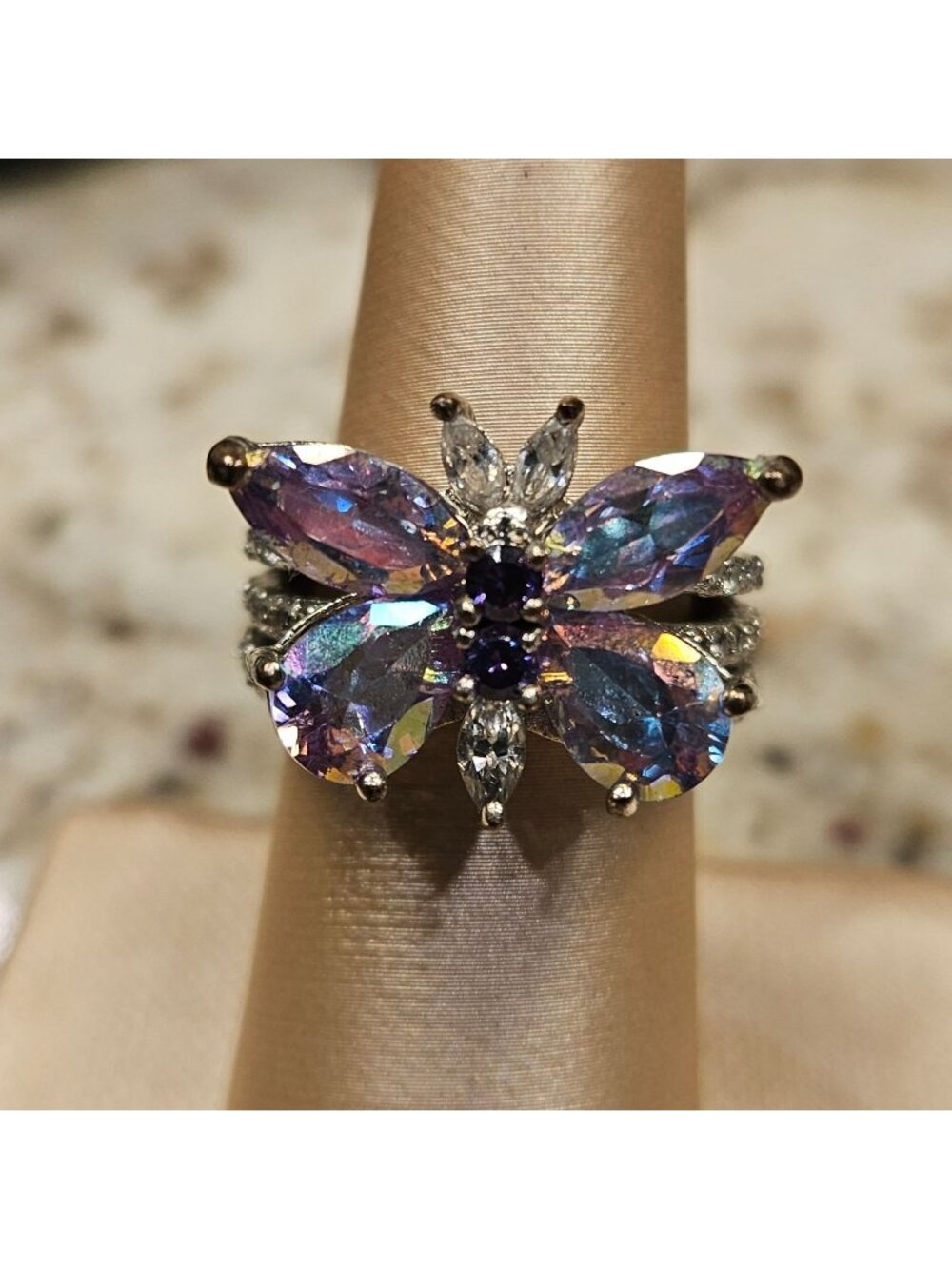 Butterfly Statement Ring Purple Aurora Borealis Stones Sz 7 Silver-Tone Elegant